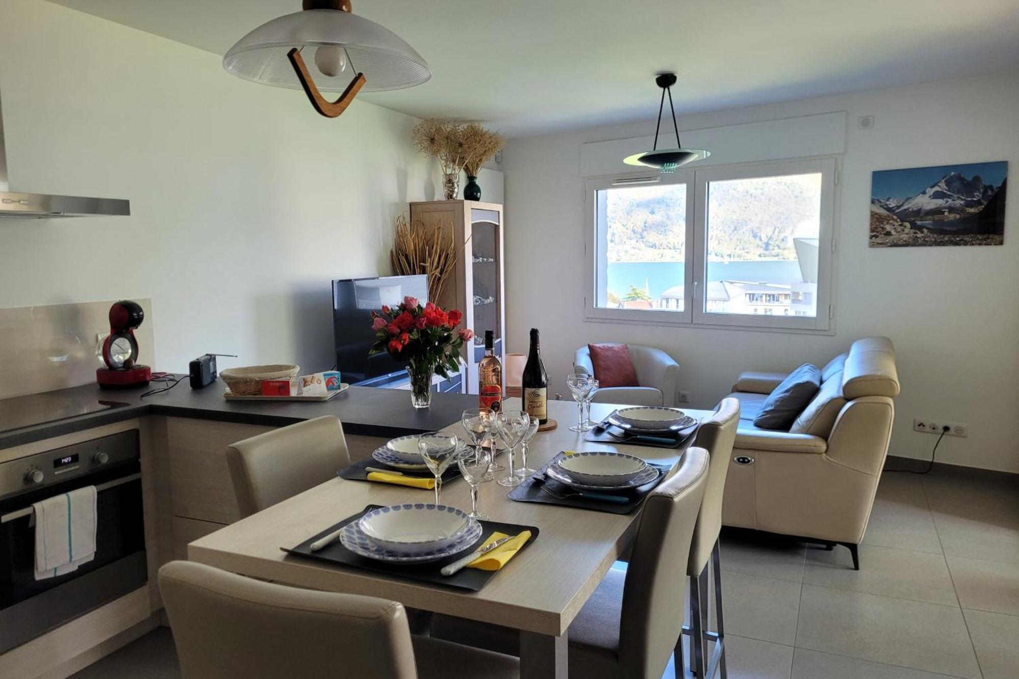 Le Tableau du Lac 507 - 2 bedrooms apartment with lake view terrace Annecy Extérieur photo